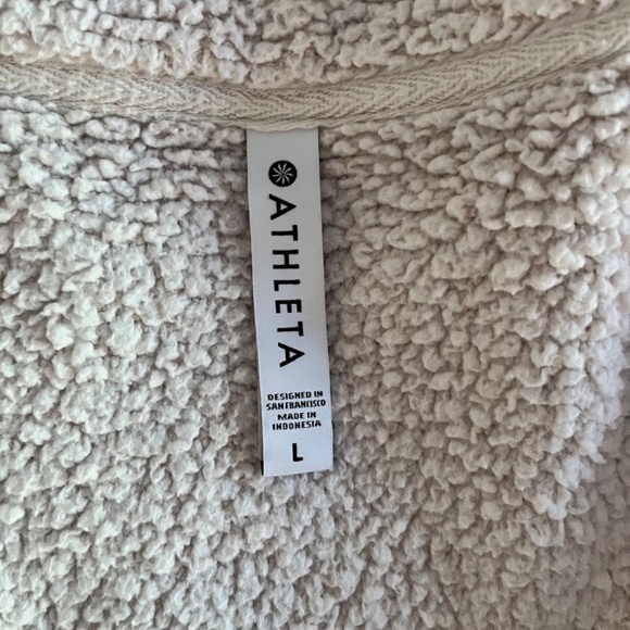 Athleta Tugga Sherpa Jacket, White/Cream, Size Large - Picture 6 of 6